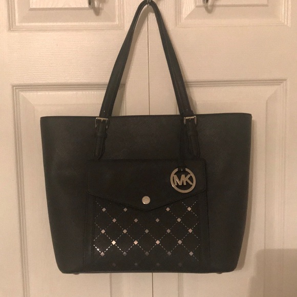 Michael Kors Handbags - Black Michael Kors tote